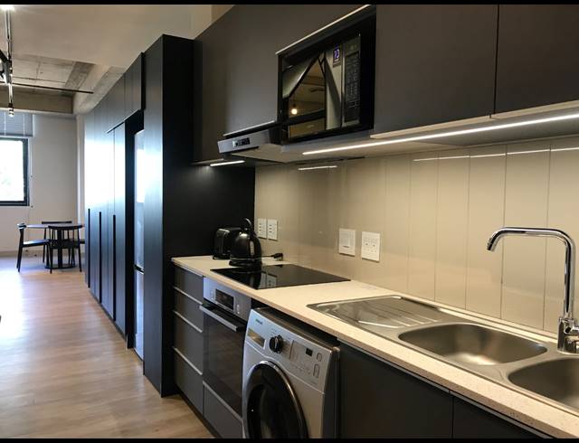 1 BEDROOM APARTMENT FOR SALE IN SANDOWN